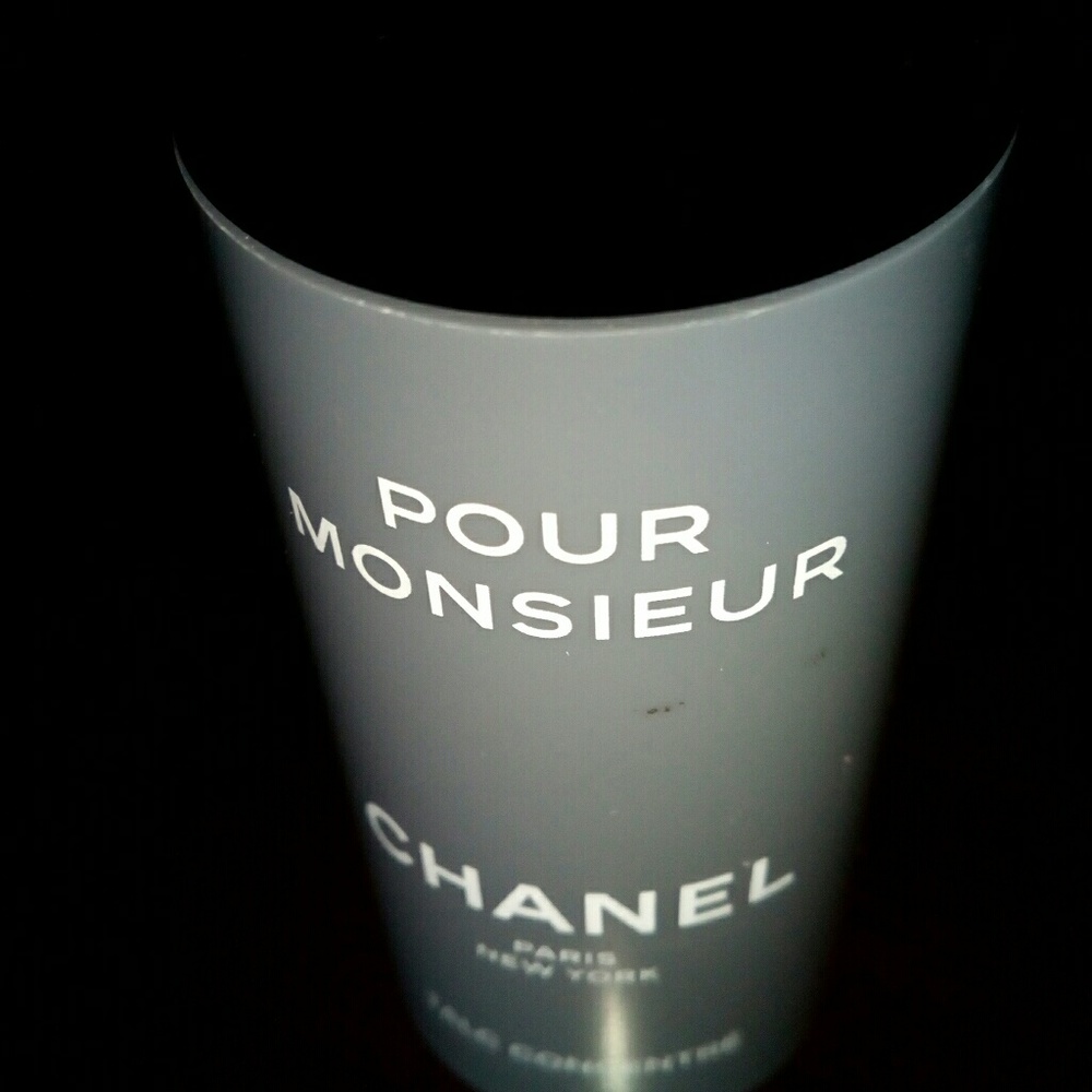 Chanel Soothing talc